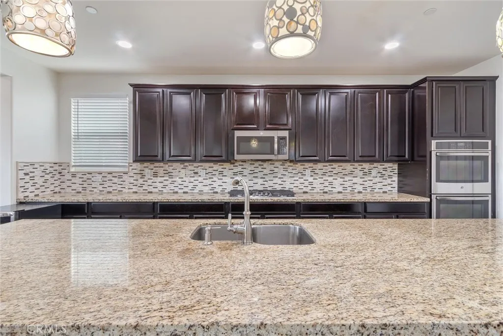 29046 Sterling Lane, Valencia, California 91354 home-pic-29